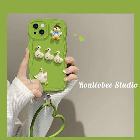 Avocado green duck chain